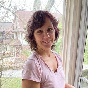 Meet your Posher, Laura